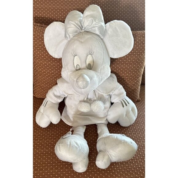 Minnie Mouse White Silver Snowflake Disney Store Christmas Plush 24" EUC - Picture 1 of 4